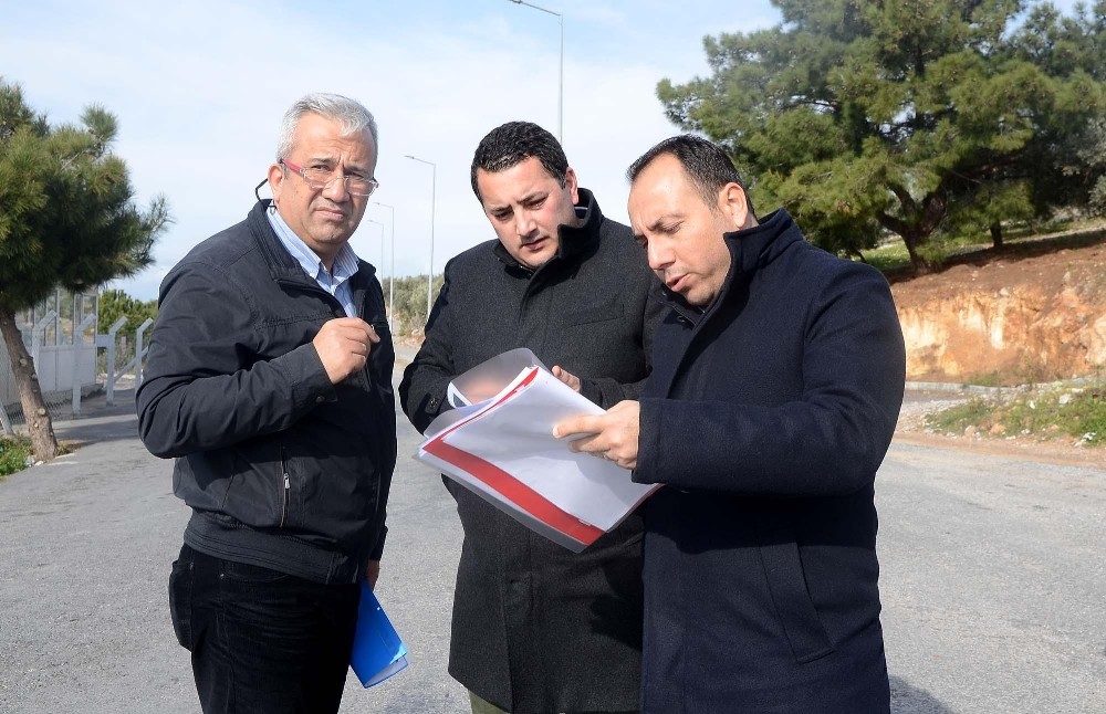 Kuşadası’nda acil toplanma alanları incelendi 