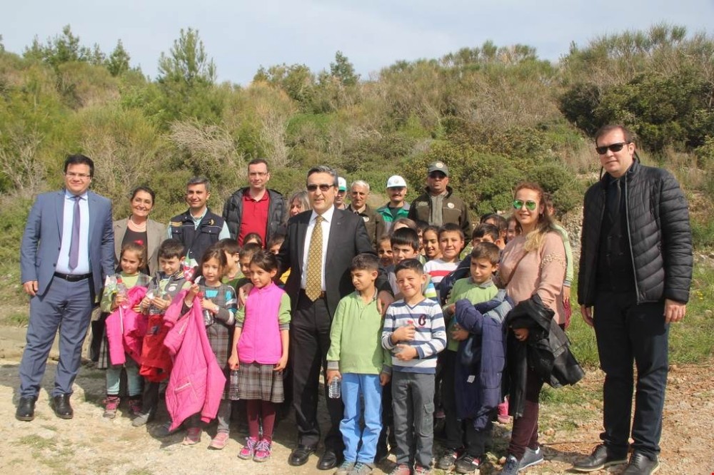 Kuşadası’nda Adalet Ormanı için fidan dikimi yapıldı 