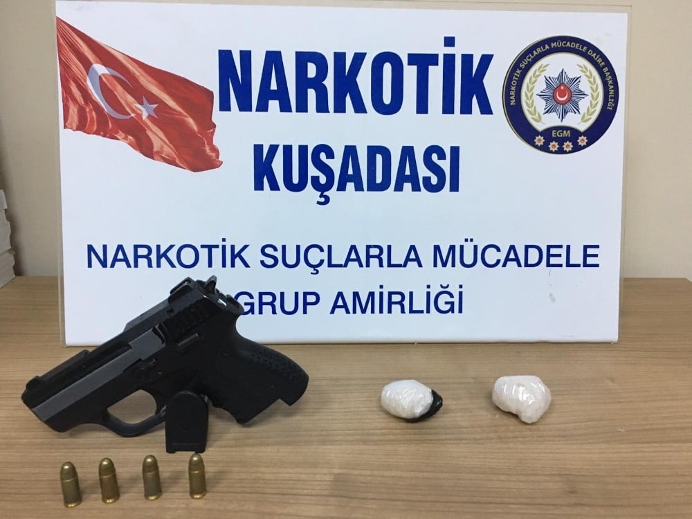 Kuşadası’nda uyuşturucu operasyonu, 2 kişi gözaltına alındı 