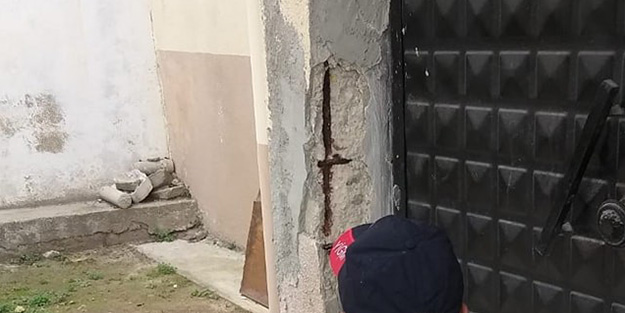 Kuşadası'ndaki ağır hasarlı bina sayısı artıyor