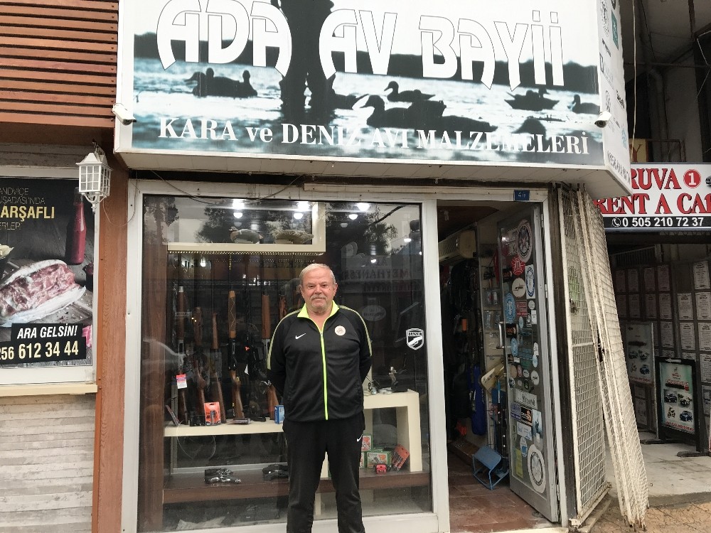 Kuşadasıspor’a 51 yıldır hizmet ediyor 
