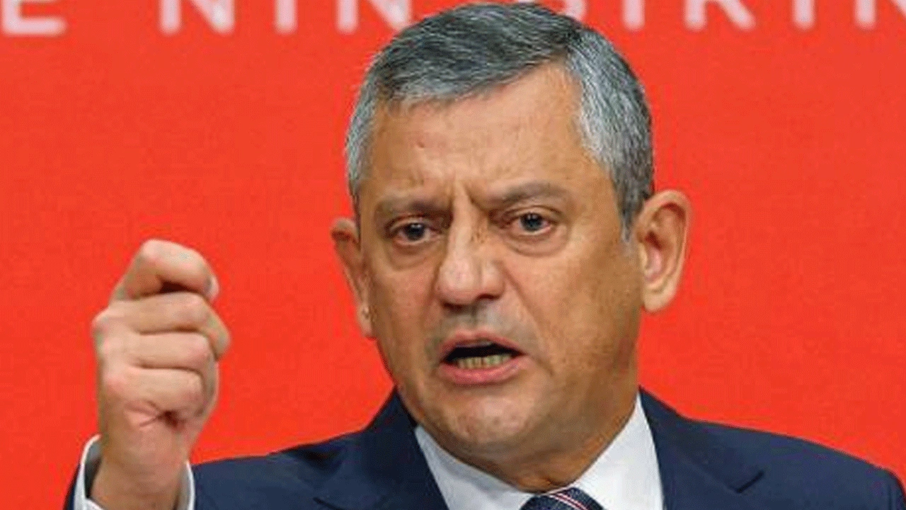 Küskün Özgür’den "Resepsiyon" eleştirilerine tuhaf yanıt! Rüşvet ve irtikaptan yatan belediye başkanları "Namusluymuş"