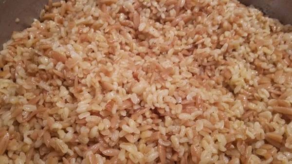 Kuskuslu bulgur pilava nasıl yapılır? Kuskuslu bulgur tarifi