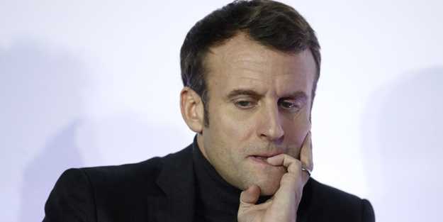 Küstah Macron'dan Peygamberimiz'e hakarete destek! Ey kafirler yenileceksiniz ve Cehennem'e sürüleceksiniz!