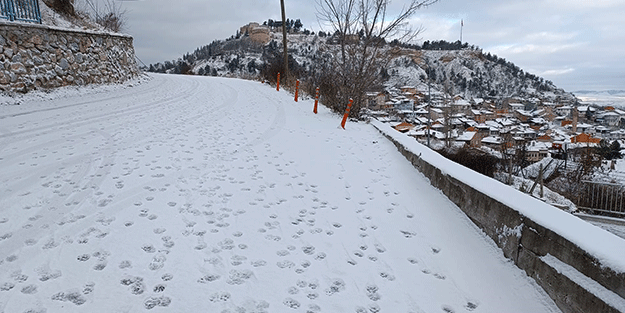 Kütahya beyaza büründü