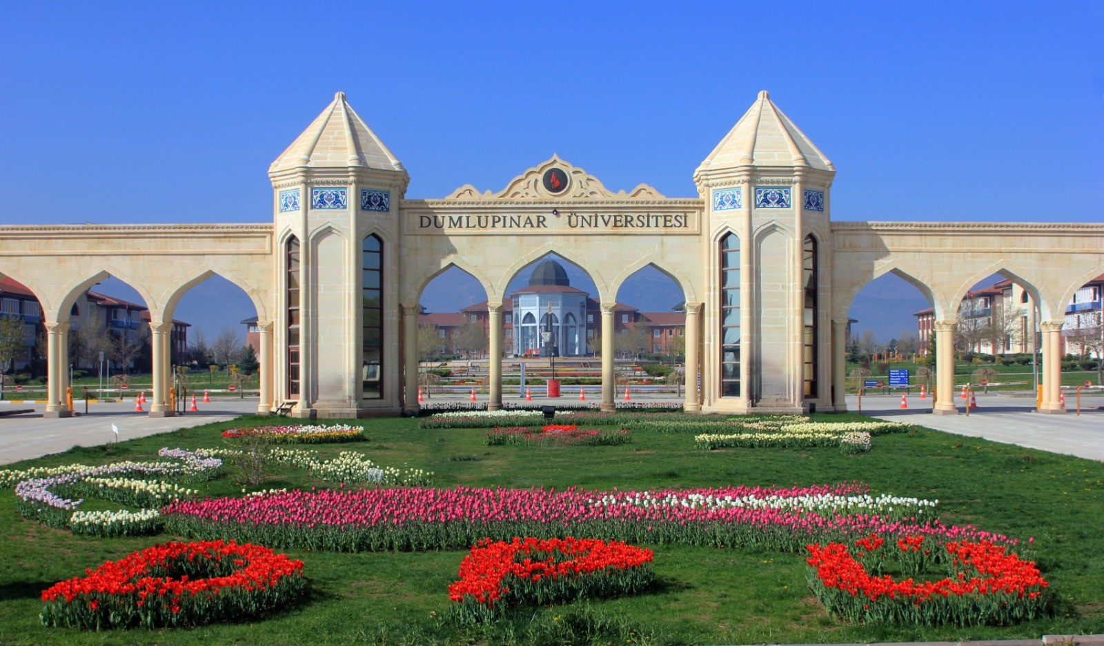 Kütahya Dumlupınar Üniversitesi Öğretim Üyesi alıyor