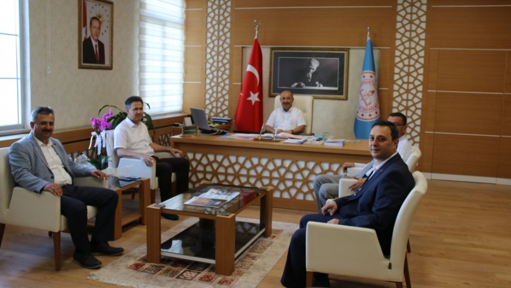 Kütahya İl Müdürlerinden Müdür Başyiğit’e 