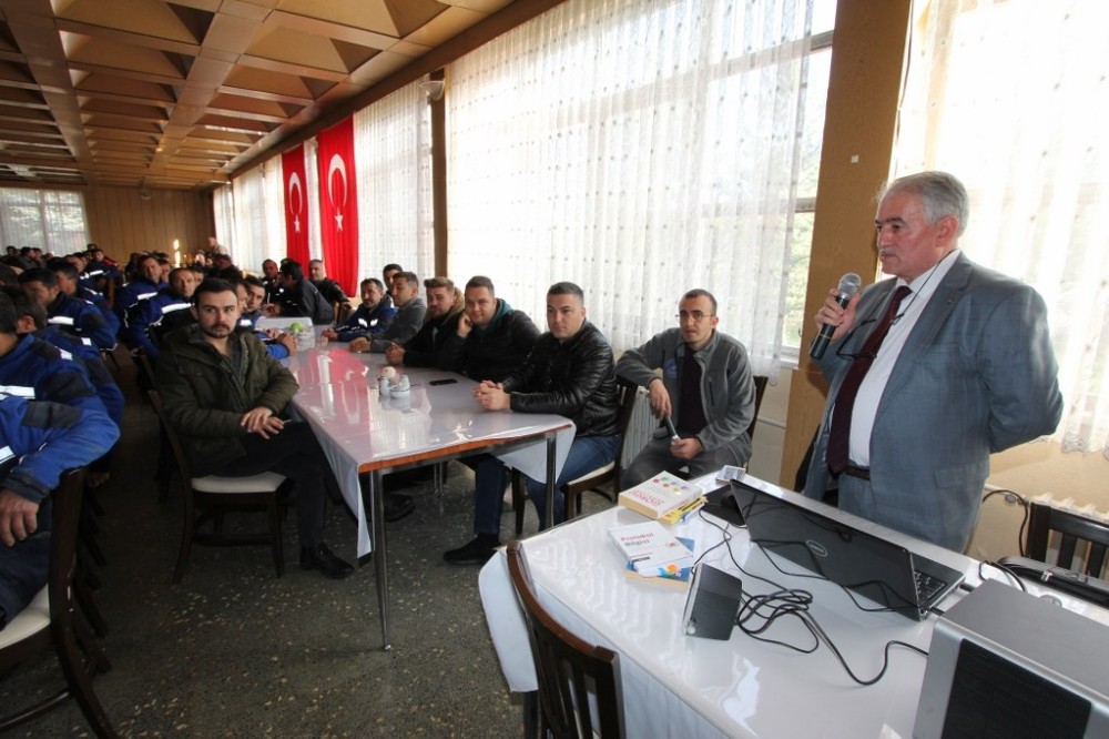Kütahya İl Özel İdaresi personeline hizmet içi eğitimi 