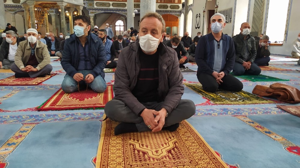 Kütahya’da aylar sonra ilk cuma coşkusu 