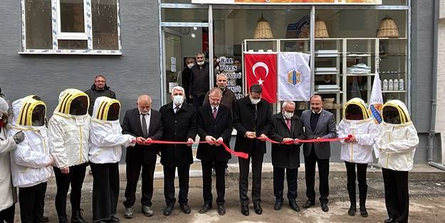Kütahya'da bal dolum tesisinin açılışı yapıldı
