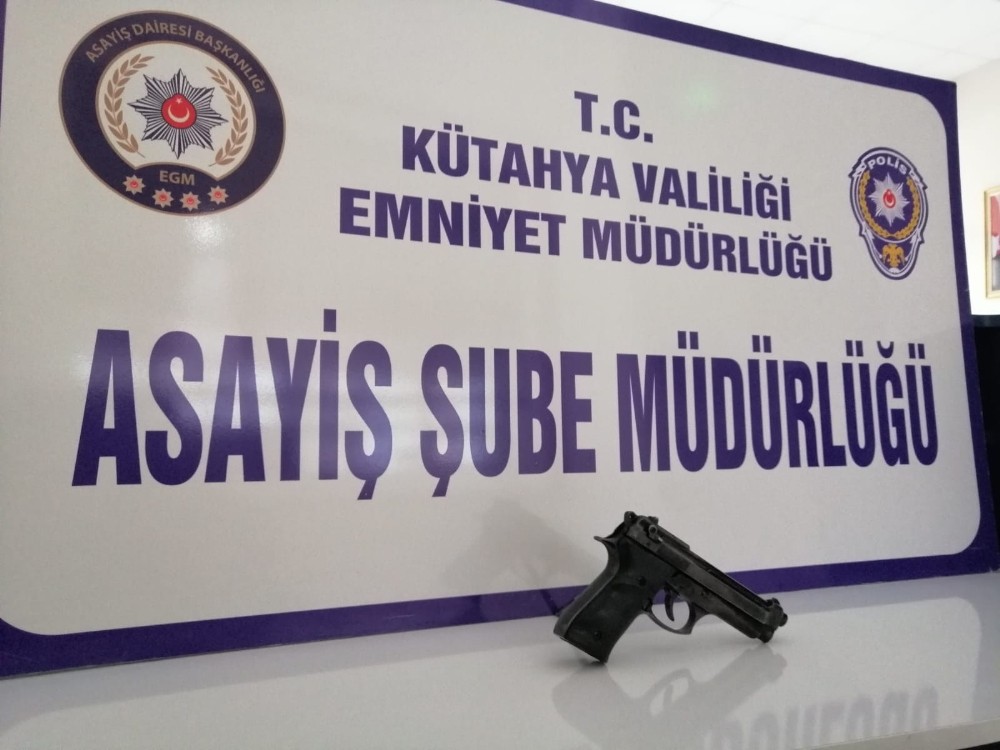 Kütahya’da çeşitli suçlardan aranan 11 zanlı yakalandı 