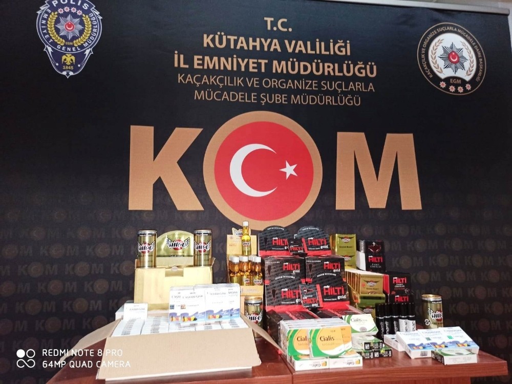Kütahya’da cinsel içerikli kaçak ürünler ele geçirildi 