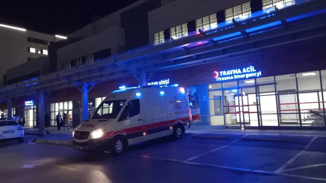 Kütahya’da düğün yemeği zehirlenmesi! 21 kişi hastaneye kaldırıldı