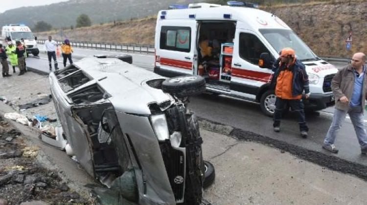 Kütahya'da feci kaza: Çok sayıda yaralı
