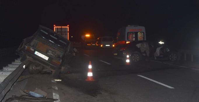 Kütahya'da iki otomobil çarpıştı: 1 ölü, 4 yaralı