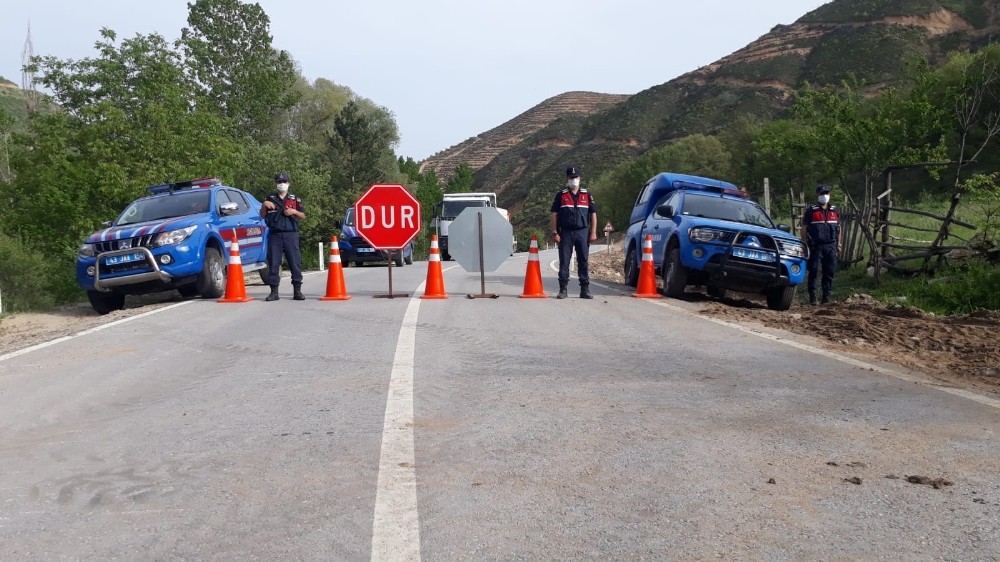 Kütahya’da Kabaklar köyüne korona virüs karantinası 