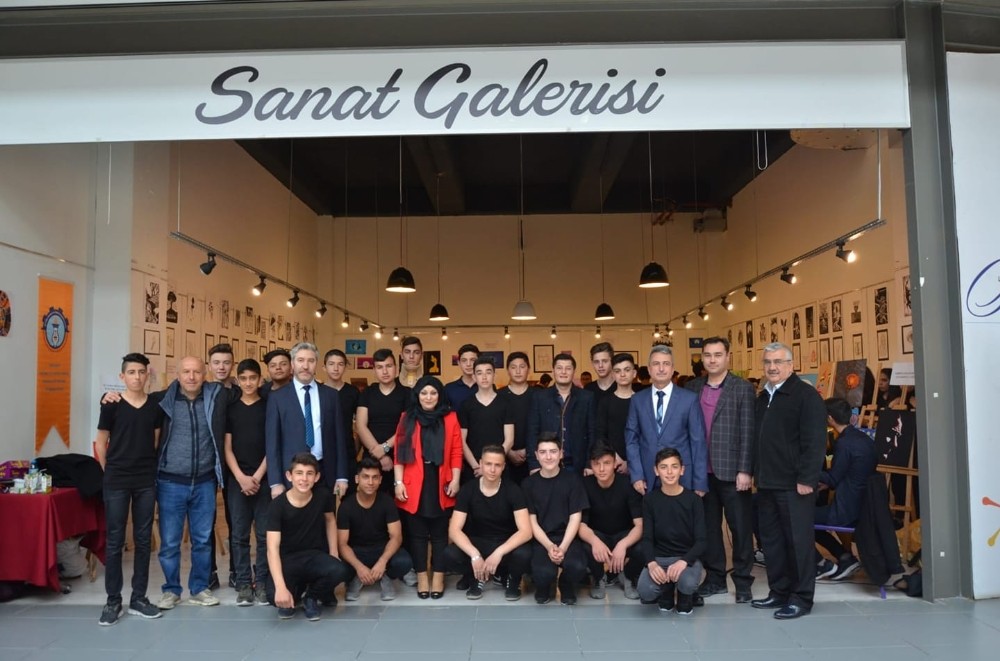 Kütahya’da karma resim sergisi 