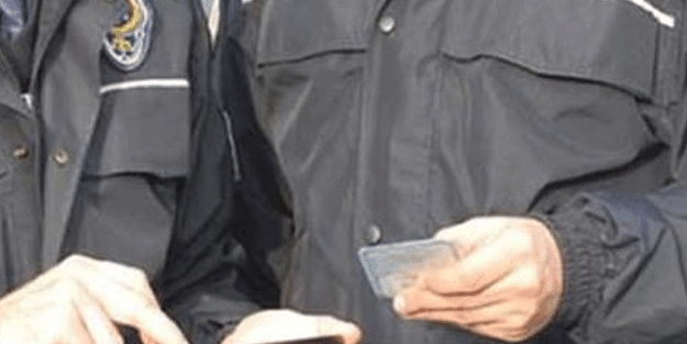 Kimlik kontrolü yapılan şüpheliden 54 tarihi eser çıktı