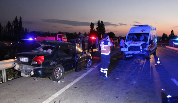 Kütahya'da korkunç kaza: Ölü ve yaralılar var!