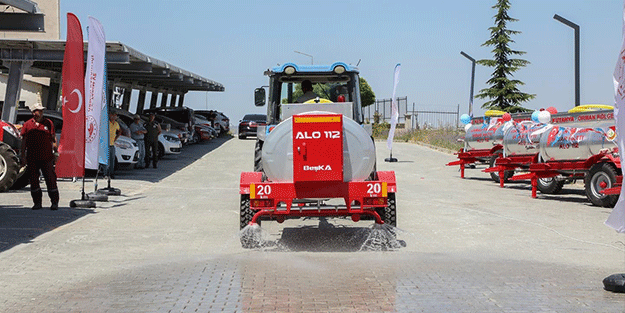 Kütahya’da köylere 14 su tankeri dağıtıldı