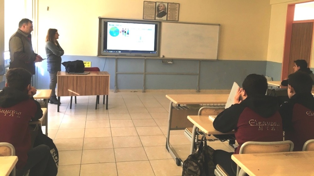 Kütahya’da öğrenciler, Koronavirüsü hakkında bilgilendirildi 