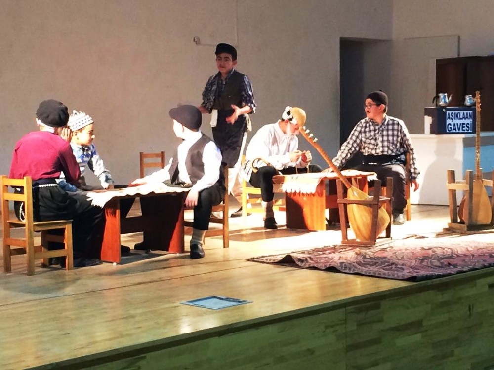 Kütahya’da ortaokul öğrencilerinden ‘Tiyatral Etkinlik’ 