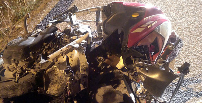 Kütahya'da otomobil motosiklete çarptı: 2 kişi hayatını kaybetti