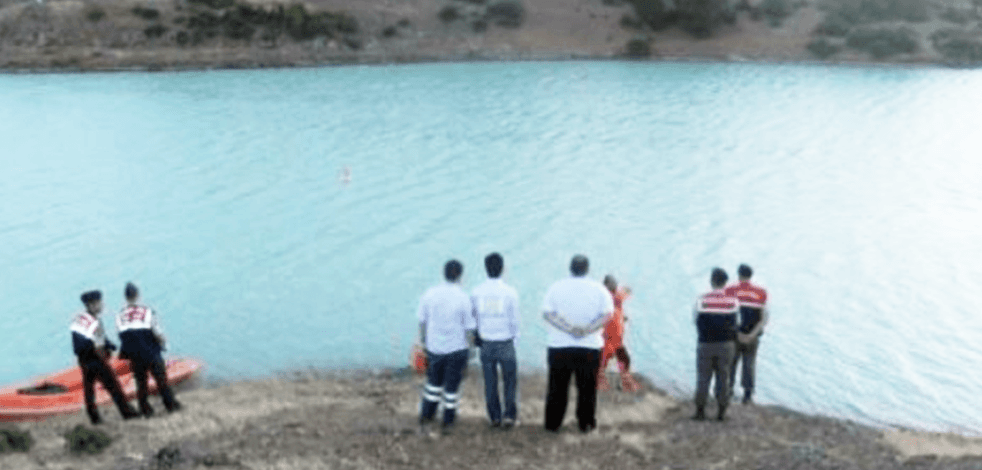 Kütahya’da serinlemek için sulama göletine giren çocuk boğuldu