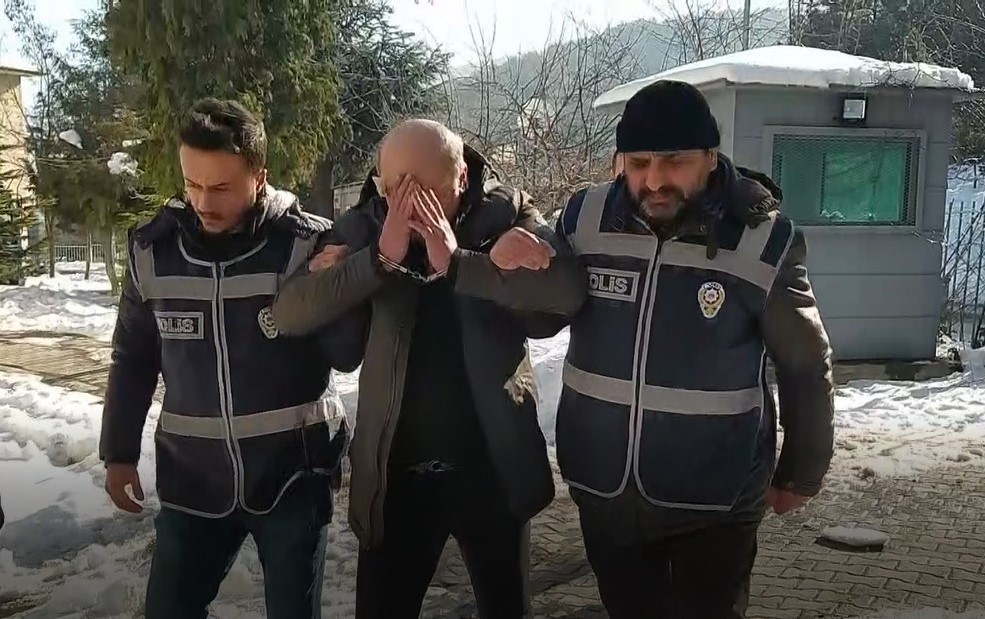 Kütahya’da yakalanan peruklu-fosforlu hırsız Hülya Avşar’ın evini de soymuş 