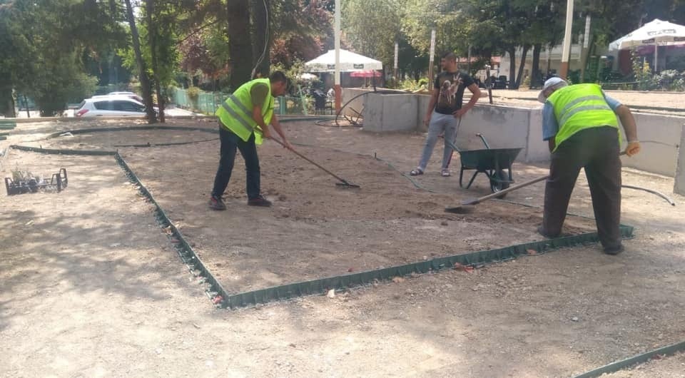 Kütahya’da yeşil alan düzenleme çalışmaları 