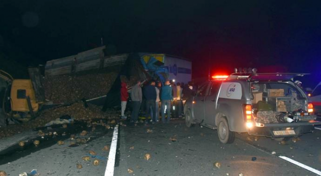 Kütahya'da zincirleme trafik kazası: 2'si ağır 4 yaralı
