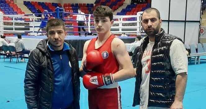 Kütahyalı boksörlerden iki Türkiye derecesi