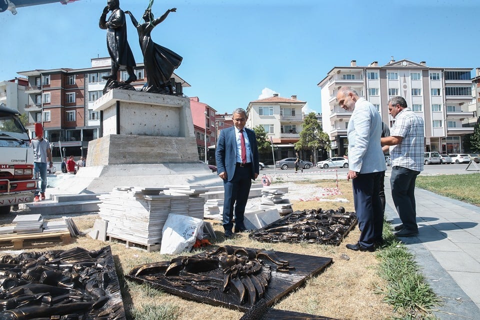 Kütahya’ya Kuruluştan Kurtuluşa Anıtı 