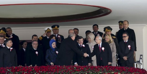 Kutlamalarda dikkat çeken ayrıntı