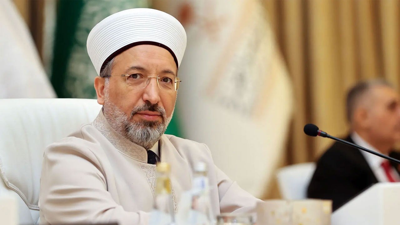 Kutsal topraklarda Hakk’a yürüdüler! Diyanet İşleri Başkanı acı haberi paylaştı