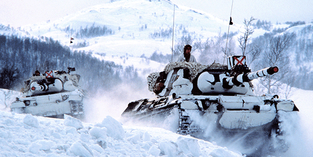 Rusya Kuzey Kutbu'nda 3 ülkeye karşı!