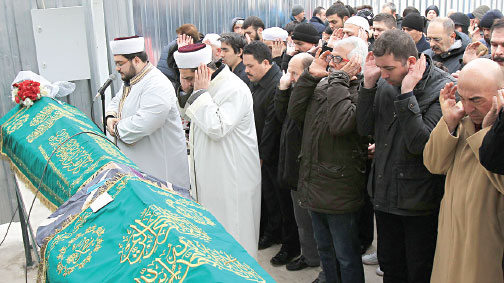 Kuvatov dualarla uğurlandı