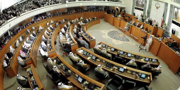 Kuveyt'te Şeyh Ahmed Nevaf el-Ahmed başkanlığa getirildi