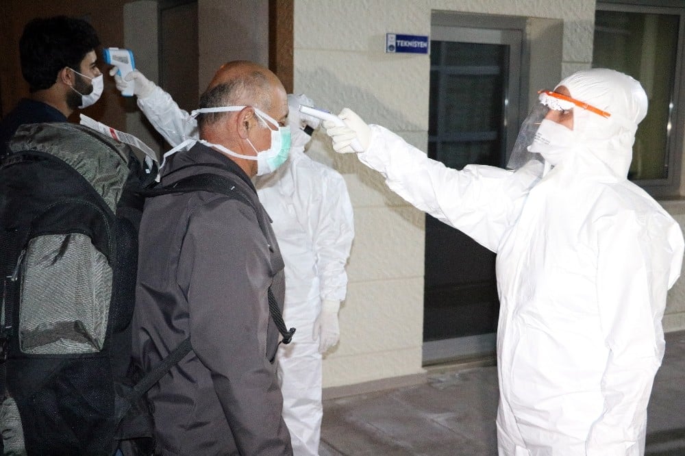 Kuveyt’ten Yozgat’a getirilen vatandaşların bazılarında Covid-19 tespit edildi 
