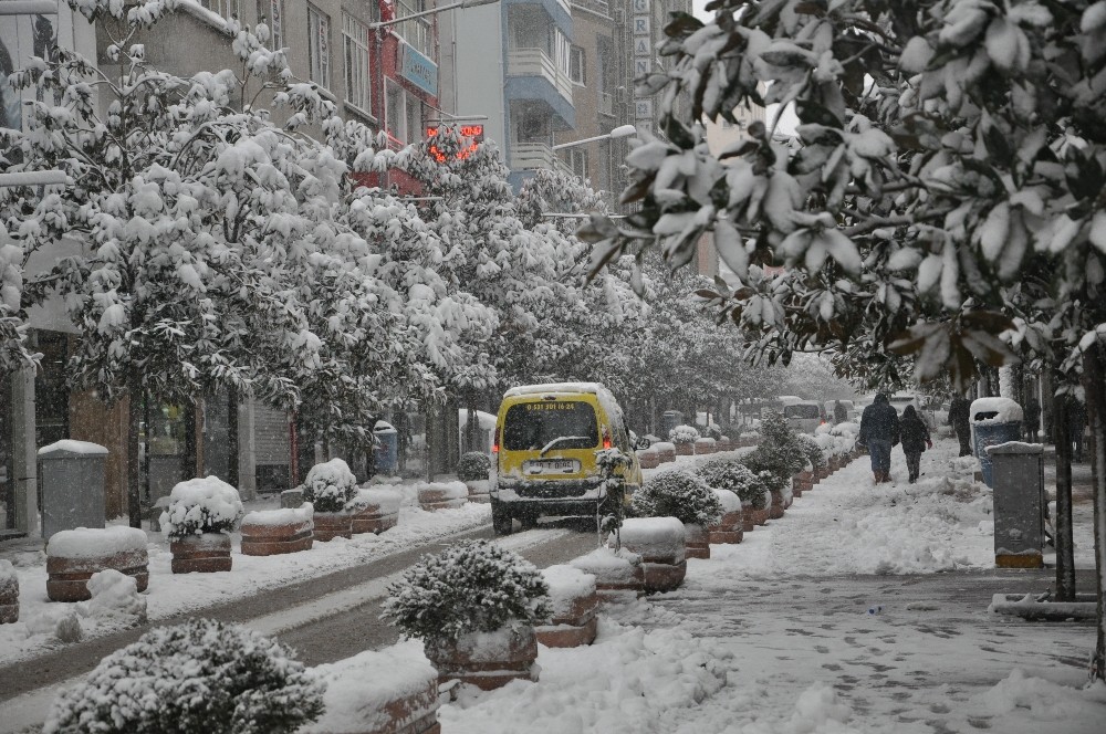 Kuvvetli sağanak ve kar yağışı geliyor 
