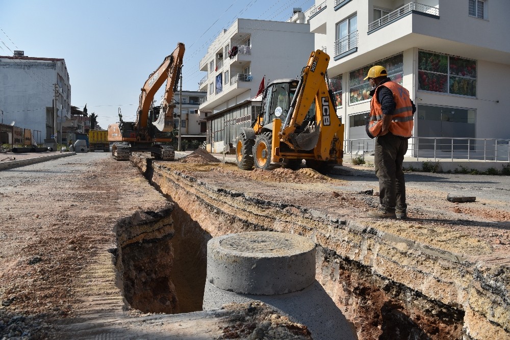 Kuyluk’ta kanalizasyon sorunu çözülüyor 