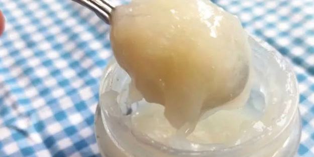 Kuyruk yağı ile vazelini karıştırıp sürün! Etkilerine inanamayacaksınız