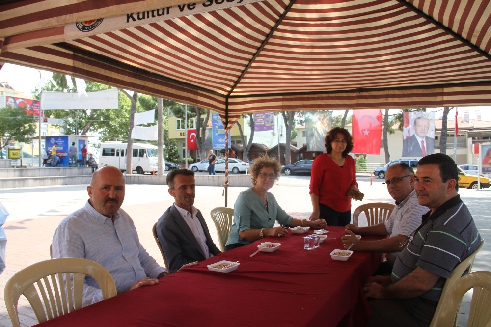 Kuyucak Belediyesi’nden Aşure hayrı 