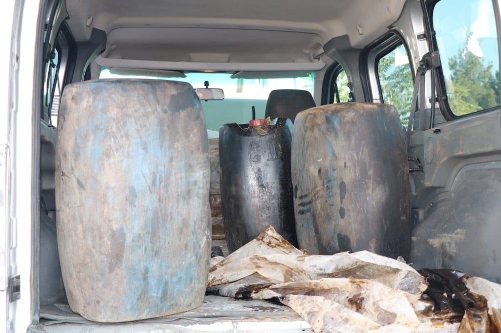 Kuyudan ham petrol çalarken yakalandı 