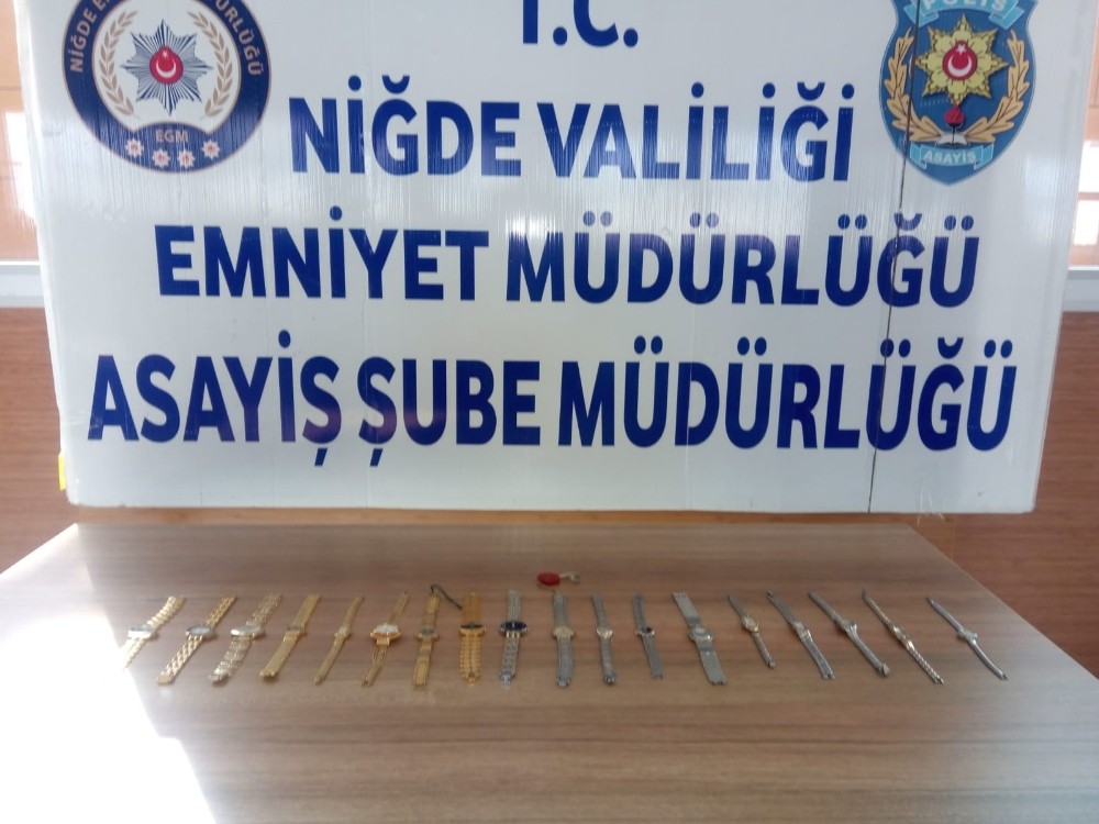 Kuyumcuyu soyan zanlı polisler tarafından yakalandı 