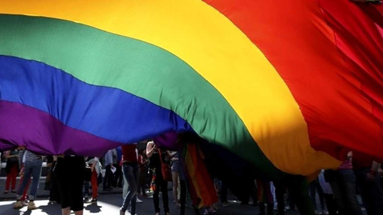 Kuzen evliliği yasak! Sapkın evlilikler serbest