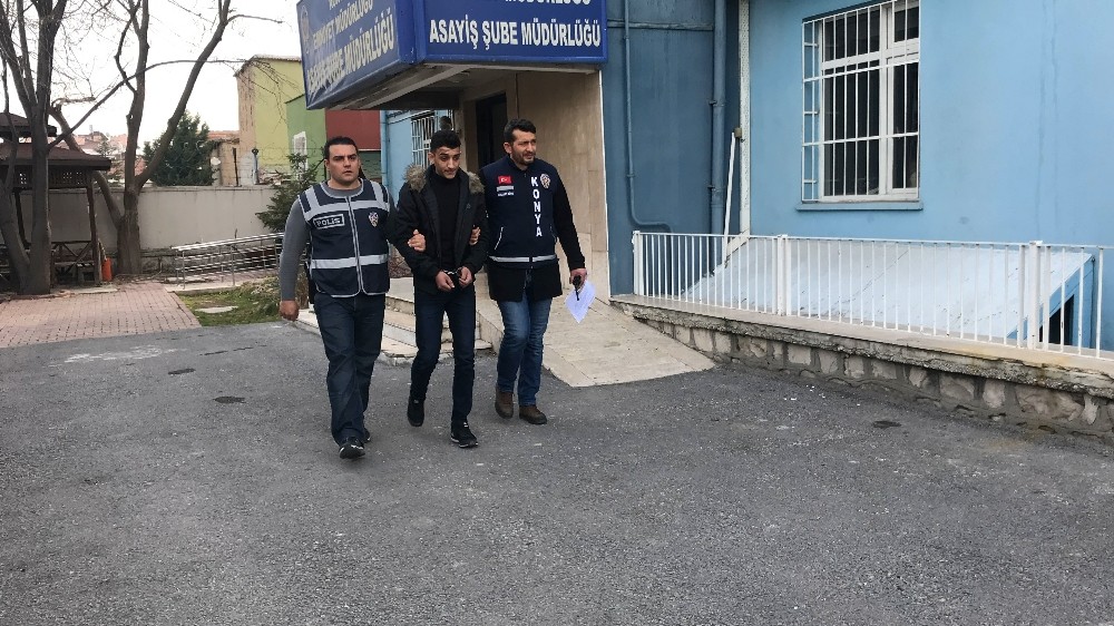 Kuzenini bıçaklayan şahıs, yurt dışına kaçmak isterken yakalandı 