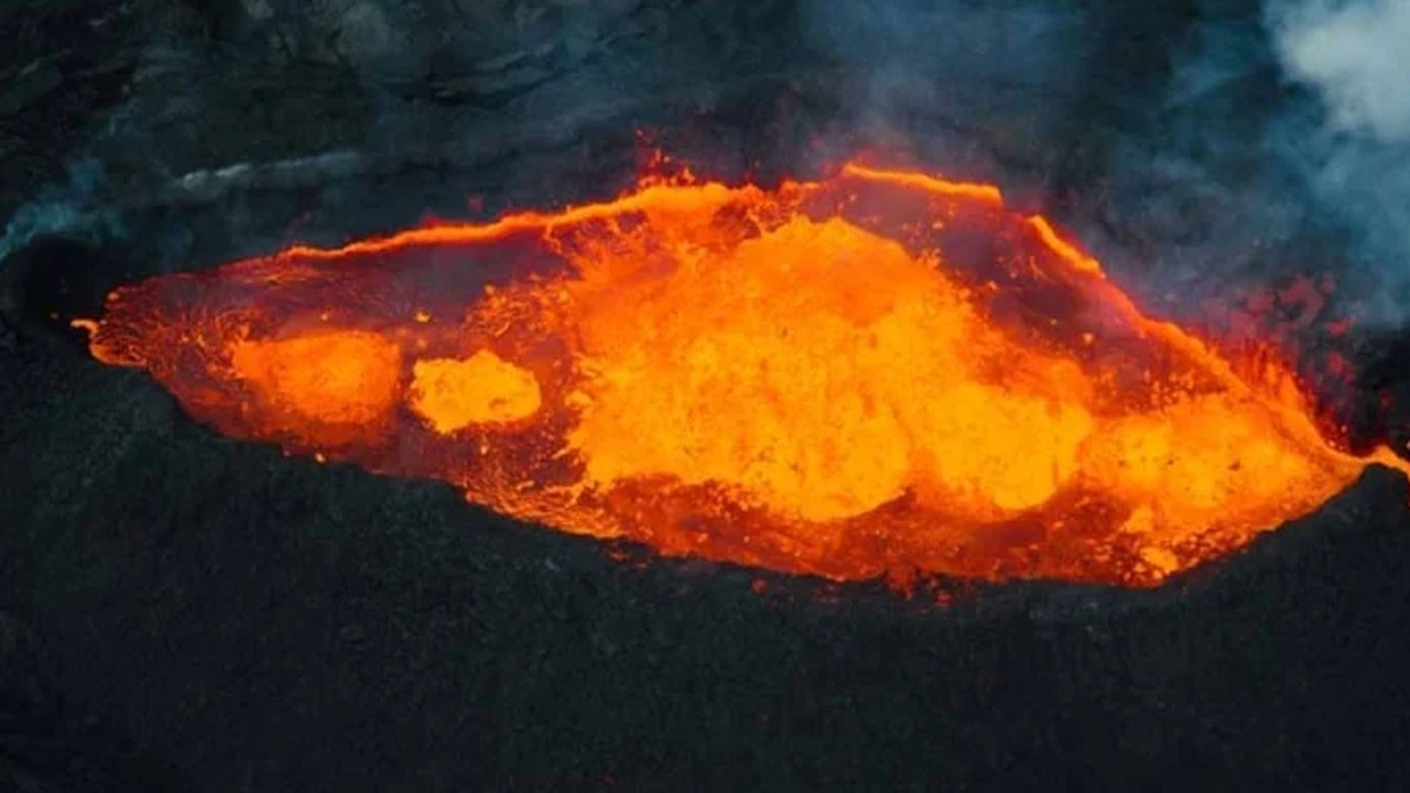 Kuzey Amerika'nın alt kısmı yavaş yavaş Dünya'ya doğru eriyor