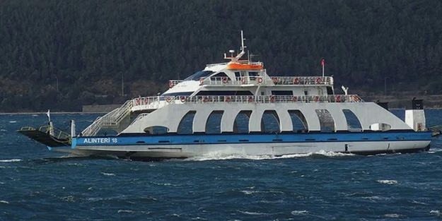 Kuzey Ege ve Güney Marmara'da feribot seferlerine fırtına engeli
