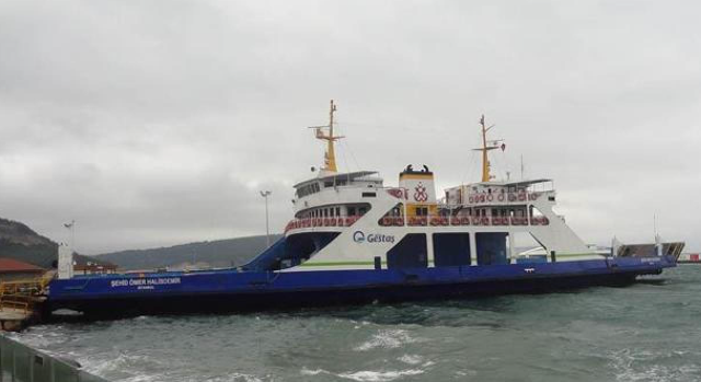 Kuzey Ege’de fırtına kabusu: Feribot seferleri iptal edildi